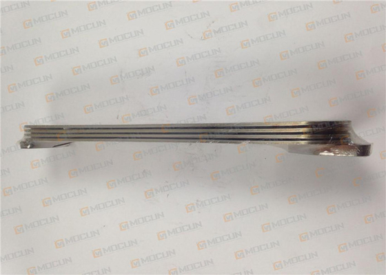 Prezzo buono Il tipo il centro del radiatore del radiatore dell'olio del motore diesel per attrezzatura pesante 6D14 parte ME034570 in linea