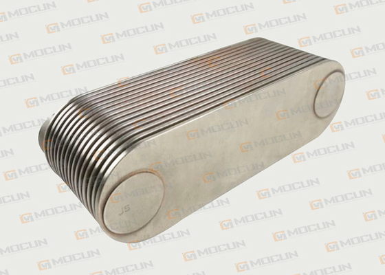 Prezzo buono Il centro del dispositivo di raffreddamento dell'olio per motori del cilindro copertura/6 15P del radiatore dell'olio di  D7E in linea